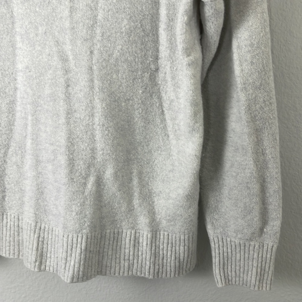 Madewell Bartlett V-Neck Pullover Sweater in Coziest Yarn - Picture 3 of 8